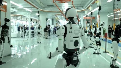 Một nhà máy sản xuất robot ở Bắc Kinh đặt mục tiêu xuất xưởng 10.000 chiếc vào cuối năm 2026 và 500.000 chiếc vào năm 2030, phù hợp với mục tiêu sản xuất hàng loạt robot hình người của ngành công nghiệp này. Ảnh: CNN.
