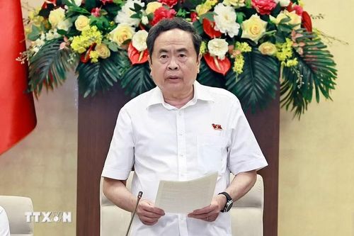 Chủ tịch Quốc hội Trần Thanh Mẫn phát biểu bế mạc Phiên họp thứ tư của Ủy ban Thường vụ Quốc hội. (Ảnh: Doãn Tấn/TTXVN)