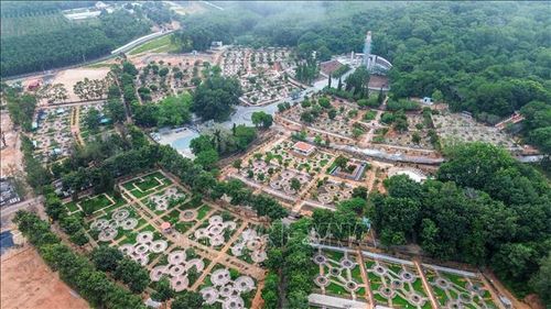 Dự án nâng cấp Nghĩa trang liệt sĩ Đồi 82 hướng tới xây dựng công trình khang trang, trang nghiêm, xứng tầm nghĩa trang liệt sĩ cấp quốc gia. Ảnh: Giang Phương - TTXVN
