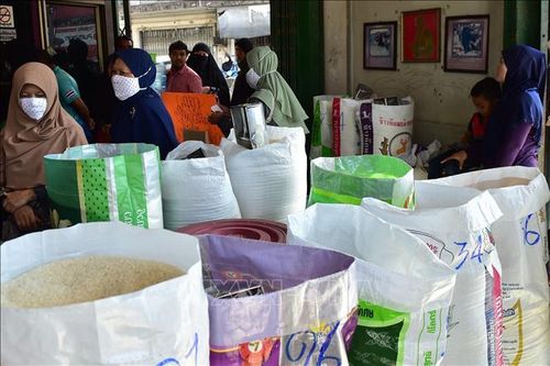 Gạo được bày bán tại Narathiwat, Thái Lan. Ảnh: AFP/TTXVN