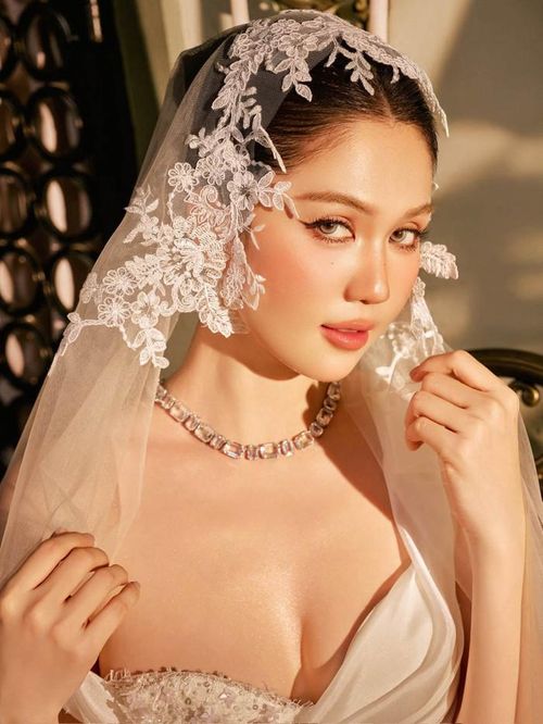 Ngọc Trinh luôn chăm chỉ làm việc trong nhiều năm qua. Ảnh: FBNV