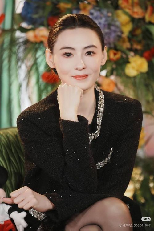Ở tuổi ngoài 40, Trương Bá Chi được kỳ vọng sẽ trở lại màn ảnh với những vai diễn trưởng thành và giàu chiều sâu hơn. Ảnh: Weibo.