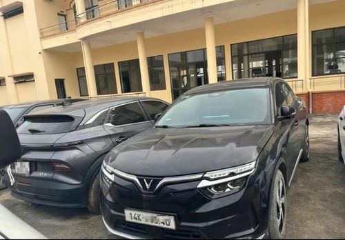 Một số xe ô tô được cơ quan công an thu hồi để phục điều tra. Ảnh Công an Thái Nguyên