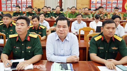 Đại biểu các sở, ngành, các đơn vị cấp xã dự hội nghị. Ảnh: Nguyệt Hà