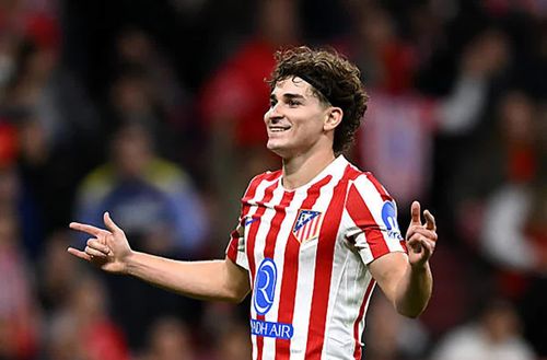 Barcelona muốn chiêu mộ Julian Alvarez đến thay thế cho khoảng trống mà Robert Lewandowski để lại.