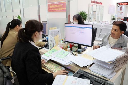 BHXH tỉnh Lâm Đồng đẩy mạnh cải cách thủ tục hành chính, mở rộng dịch vụ công trực tuyến và cắt giảm thời gian giải quyết hồ sơ cho cá nhân, tổ chức