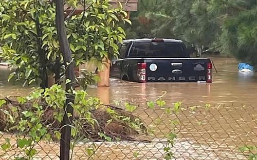 Mưa lớn gây ngập nặng tại phường Bảo Lộc