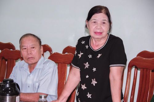 Các nhân chứng trình bày về việc phát hiện các hài cốt nghi là hài cốt liệt sĩ.