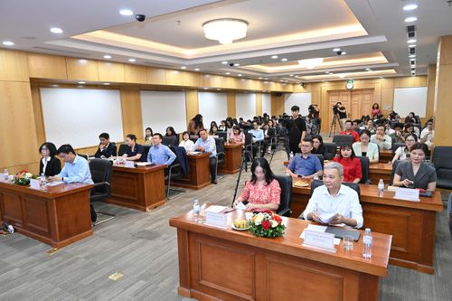 Khách mời tham dự hội thảo 