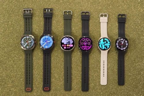 (Từ trái qua) Galaxy Watch Ultra 2 và Galaxy Watch 9. (Ảnh: Samsung)