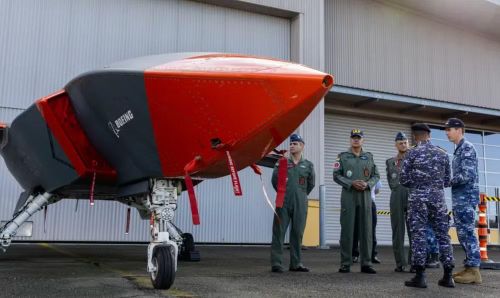Trong cuộc tập trận Valiant Shield 2026, MQ-28 đã bay cùng máy bay tiêm kích F-15EX Eagle II và nhiều máy bay khác của Mỹ cùng các đồng minh.