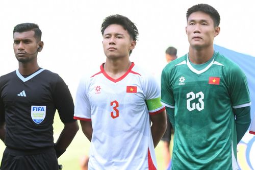  Quốc Khánh đeo băng thủ quân U19 Việt Nam tại giải U19 Đông Nam Á 2026. Ảnh: NVCC. 