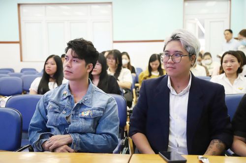 Tiktoker Hái Gia Liu và Mai Như Thiên Ân tham gia buổi chia sẻ kiến thức. Ảnh: P.T.