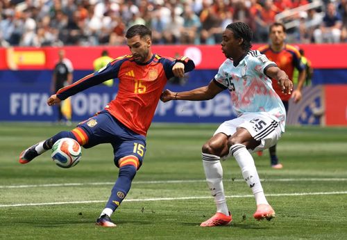  UEFA không hài lòng với kế hoạch của FIFA 