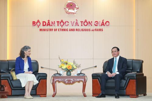 Bộ trưởng Bộ Dân tộc và Tôn giáo Nguyễn Đình Khang đã tiếp xã giao bà Ramla Khalidi, Trưởng đại diện Thường trú của UNDP tại Việt Nam. Ảnh: Lê Anh Dũng