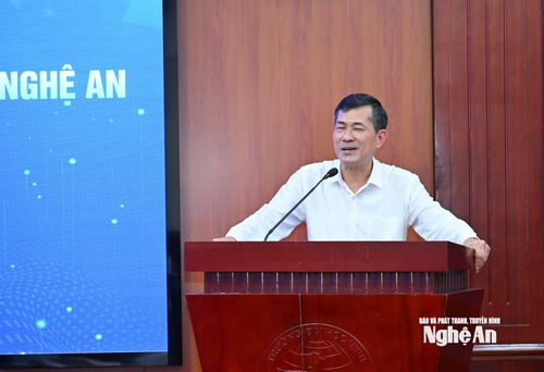 Đồng chí Thái Văn Thành - Phó Chủ tịch UBND tỉnh phát biểu tại tọa đàm. Ảnh: Thành Cường