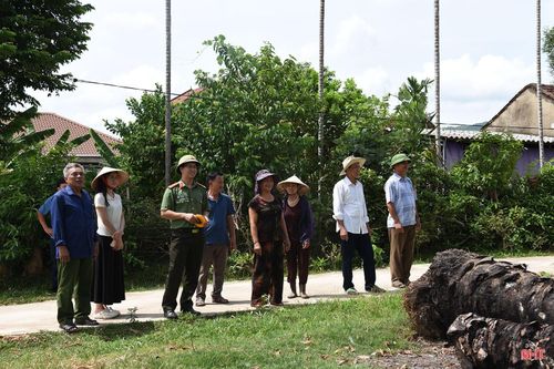 Việc làm của vợ chồng Đại úy Thân Hậu đã nhận được sự đồng tình, ủng hộ của gia đình và người dân địa phương.