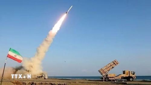 Theo CENTCOM, toàn bộ số tên lửa này đã bị đánh chặn thành công. (Ảnh: IRNA/TTXVN phát)