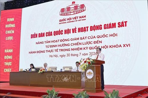 Chủ tịch Quốc hội Trần Thanh Mẫn, Trưởng Ban Tổ chức Diễn đàn phát biểu khai mạc và chỉ đạo Diễn đàn. Ảnh: Doãn Tấn/TTXVN