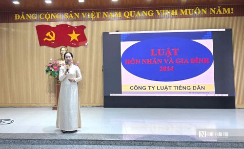 ThS., luật sư Nguyễn Thị Hường, Công ty Luật Tiếng Dân. trao đổi các tình huống thực tế liên quan đến kết hôn, ly hôn và tài sản vợ chồng.