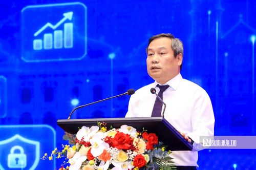 Ông Vũ Đại Thắng - Chủ tịch UBND Thành phố Hà Nội phát biểu chỉ đạo tại lễ ra mắt.