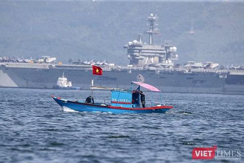 Trước đó, Đà Nẵng cũng từng đón loạt tàu sân bay Hải quân Mỹ đến thăm như: USS Carl Vinson vào tháng 3/2018, USS Theodore Roosevelt vào tháng 3/2020 và USS Ronald Reagan vào tháng 6/2023.