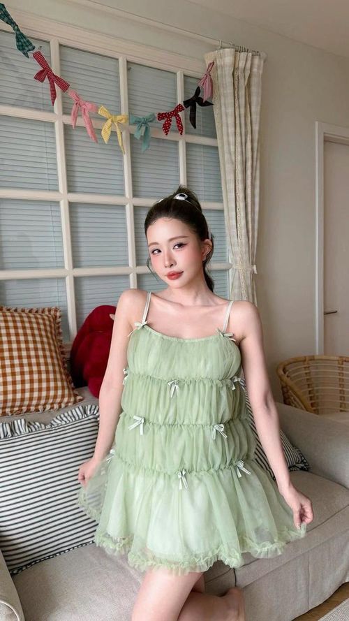 Quỳnh Nga khoe visual rạng rỡ, dân mạng xuýt xoa nhan sắc tuổi U40. (Nguồn: FBNV)