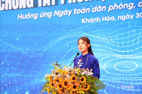 Đại diện đoàn viên, thanh niên - MC Khánh Vy hưởng ứng lời kêu gọi chung tay phòng, chống mua bán người.