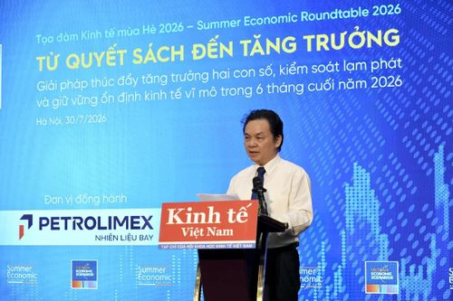 GS.TS Hoàng Văn Cường, Phó Chủ tịch Hội Khoa học Kinh tế Việt Nam phát biểu tại Tọa đàm. Ảnh: Việt Dũng