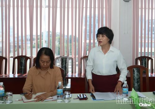 Đại diện Liên đoàn Lao động tỉnh phát biểu ý kiến.