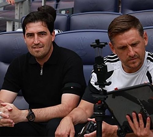 Tân HLV Andoni Iraola được kỳ vọng mang tới sức sống mới cho Liverpool