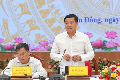 Ủy viên Ban Thường vụ Tỉnh ủy, Phó Chủ tịch Thường trực UBND tỉnh Lê Trọng Yên yêu cầu các địa phương chấn chỉnh lĩnh vực giải quyết thủ tục hành chính về đất đai cho người dân, doanh nghiệp