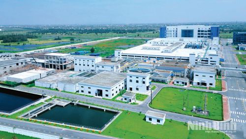 Các khu công nghiệp đang được hình thành tại xã Rạng Đông. Ảnh: Ngọc Ánh