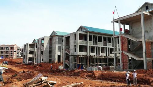 Dự án Trường nội trú tiểu học và THCS Hướng Phùng thuộc dự án Trường học nội trú liên cấp vùng biên đang được đẩy nhanh tiến độ - Ảnh: N.M
