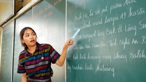 Mỗi học sinh Bru-Vân Kiều sẽ là một “sứ giả” tiếp tục thắp sáng và lưu truyền bản sắc văn hóa quê hương - Ảnh: A.T