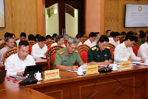  Các đại biểu tại buổi làm việc. 