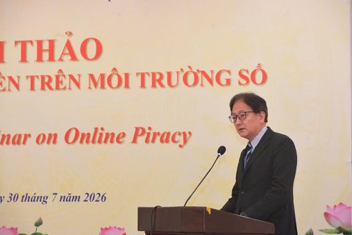Cục trưởng Cục Bản quyền tác giả Nhật Bản Kawakami Toshihiro phát biểu tại hội thảo.