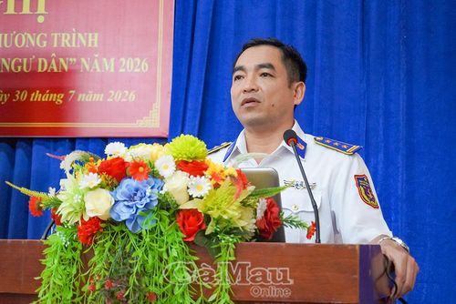 Thượng tá Trịnh Minh Hiển, Chính ủy Hải đoàn 42, Bộ Tư lệnh Vùng Cảnh sát biển 4 triển khai Luật Thủy sản, Luật Cảnh sát biển; văn bản quy định về chống khai thác hải sản bất hợp pháp, không khai báo, không theo quy định (IUU)