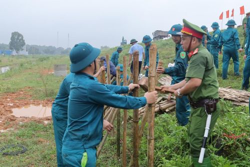 Hà Nội tăng cường tuyên truyền, diễn tập phòng ngừa, ứng phó, khắc phục hậu quả thiên tai, sự cố. Ảnh: Kim Nhuệ