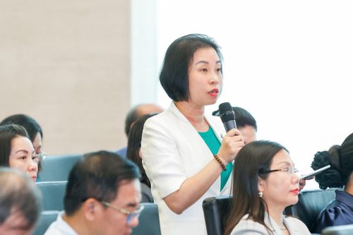 Phó Chủ tịch HĐND thành phố Hà Nội Phạm Thị Thanh Mai phát biểu tại diễn đàn. Ảnh: media.quochoi.vn