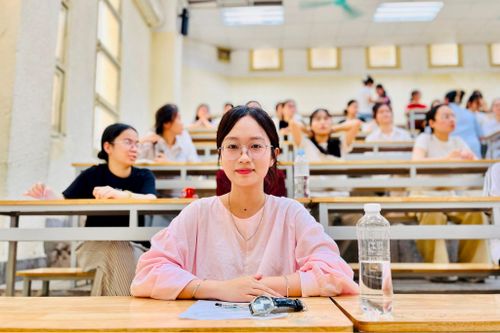 Dự báo điểm chuẩn năm 2026 có biến động nhẹ. Ảnh: ND