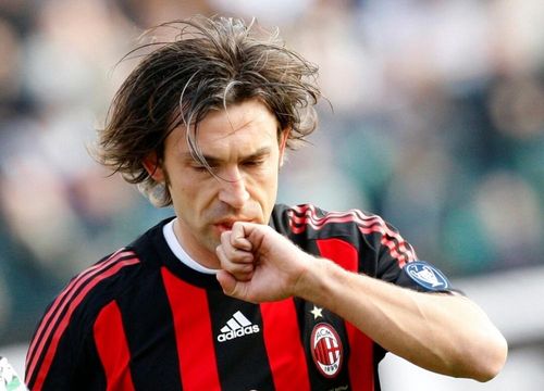 Pirlo là mẫu cầu thủ ưa thích quan sát trận đấu trong sự trầm lặng. Ảnh: Reuters.