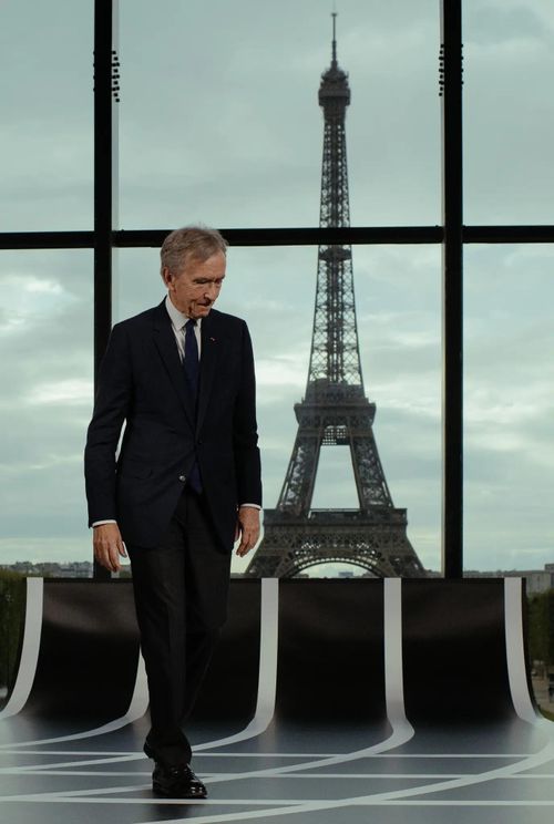 Bernard Arnault chi hàng trăm triệu USD cho Fondation Louis Vuitton, bảo tàng ở Bois de Boulogne và tài trợ cho Thế vận hội Pháp. Ảnh: Dmitry Kostyukov/The New York Times.