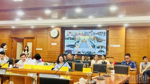 Hội nghị đã đánh giá kết quả thực hiện đề án, rút ra bài học và xác định định hướng hoàn thiện phương pháp, dữ liệu và đưa thống kê khu vực kinh tế chưa được quan sát vào hoạt động thường xuyên. (Ảnh: HNV)