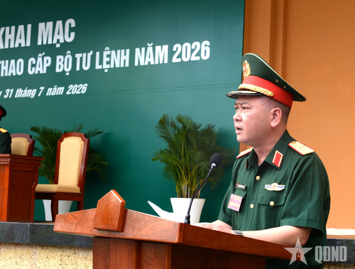 Thiếu tướng Nguyễn Tiền Giang phát biểu khai mạc.