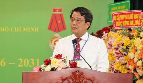 Đồng chí Bùi Thanh Nhân phát biểu