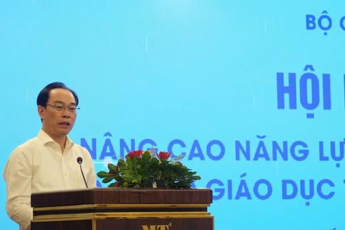 Bộ trưởng Bộ GD&amp;ĐT Hoàng Minh Sơn phát biểu tại Hội nghị.