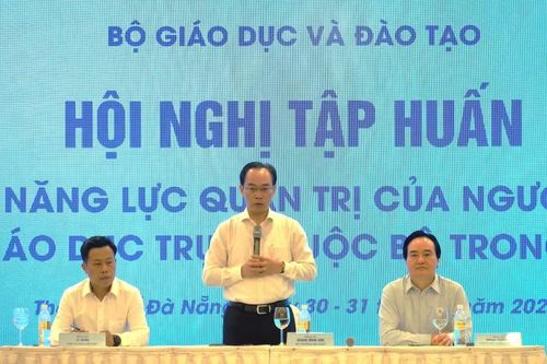 Bộ trưởng Hoàng Minh Sơn phát biểu tại Hội nghị.