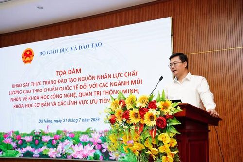 TS Đặng Văn Huấn, Phó Vụ trưởng Vụ Giáo dục Đại học phát biểu.