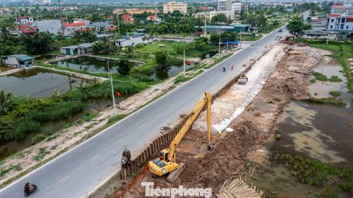 Để giải quyết bài toán đồng bộ kết nối hạ tầng giao thông, tỉnh Quảng Ninh đã phê duyệt dự án nâng cấp QL10 đoạn Quảng Ninh có tổng chiều dài 5,5km, tổng mức đầu tư trên 448 tỷ đồng.